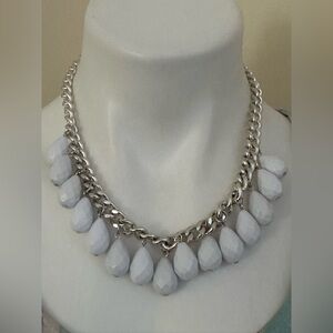Vintage White & Silver Tone Chain Sparkly Tear Drop Cut Beads on hefty Necklace